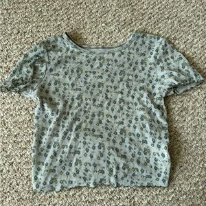 Green floral baby cropped T shirt